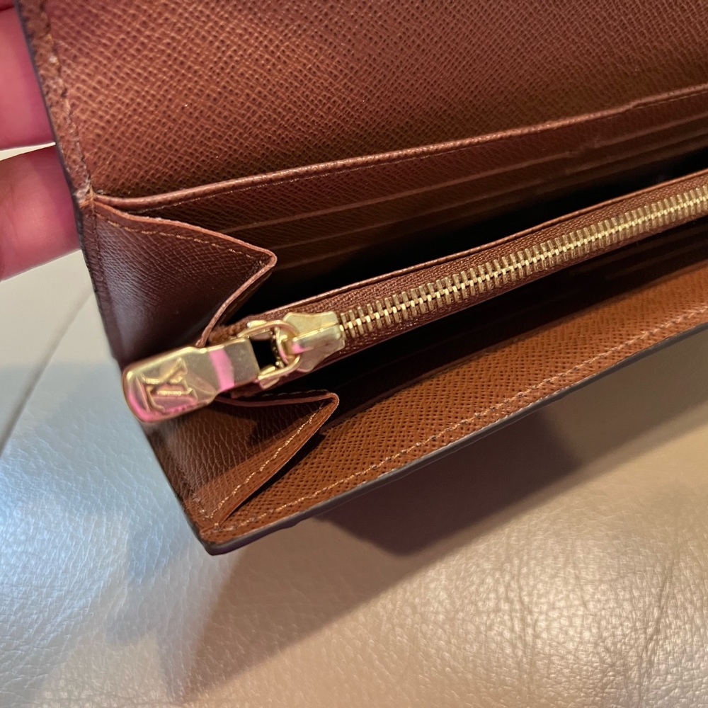 Sold xxxx Louis Vuitton Monogram Sarah wallet - Picture 8 of 10